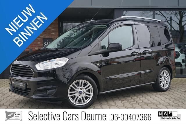 Zwart Occasion 2018 Ford Tourneo Courier Titanium MPV | € 12.950 (Duur) - Afbeelding 1/4