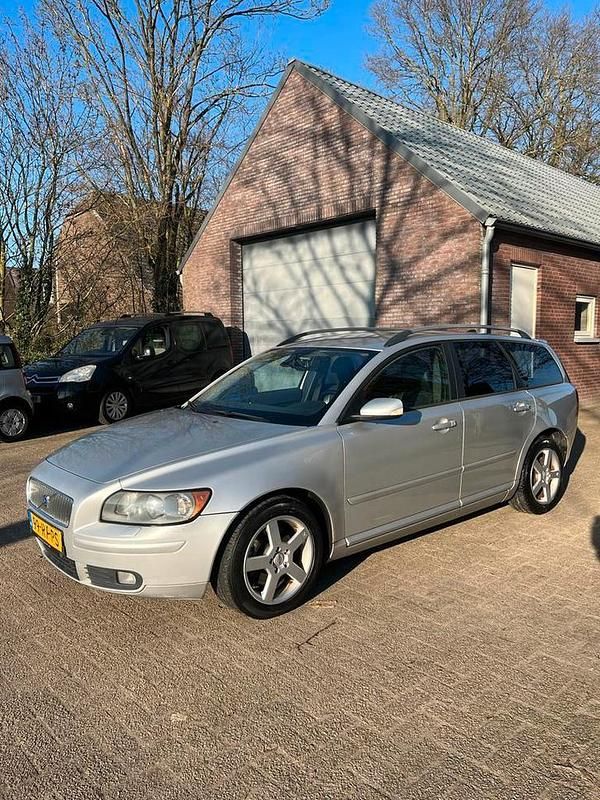 Occasion 2005 Volvo V50 Stationwagen | € 2.649 (Eerlijke prijs) - Afbeelding 1/4