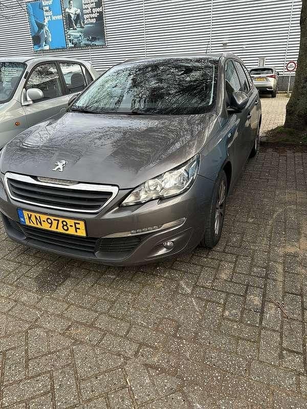 Zilver Occasion 2016 Peugeot 308 Style MPV | € 4.500 (Super prijs) - Afbeelding 1/4