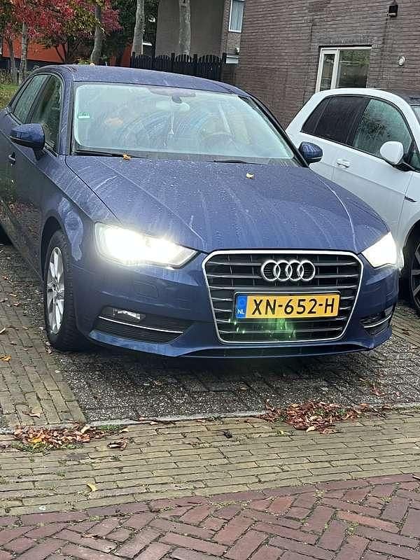 Blauw Gebruikt 2014 Audi A3 Hatchback | € 10.800 (Eerlijke prijs) - Afbeelding 1/4