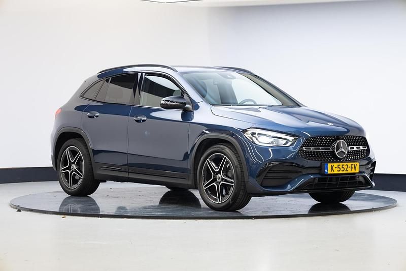 Occasion Mercedes GLA200 AMG line 2020 Blauw SUV