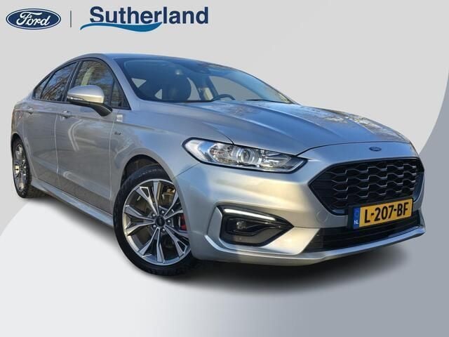 Grijs Gebruikt 2021 Ford Mondeo ST-Line Sedan | € 20.850 (Iets duurder) - Afbeelding 1/4