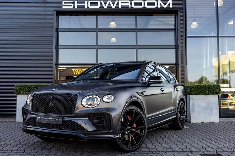 Occasion Bentley Bentayga 551 PK (405 kW) 2022 Grijs SUV