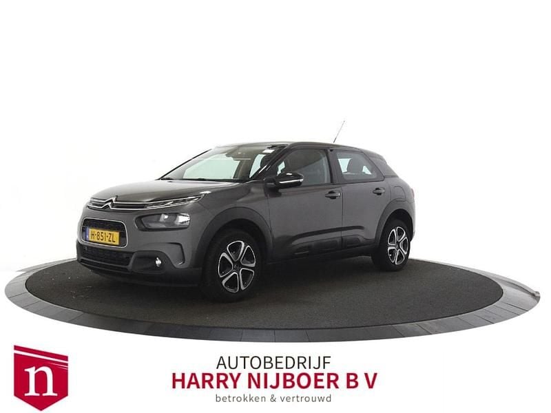 Grijs Gebruikt 2020 Citroën C4 Feel SUV | € 12.350 (Super prijs) - Afbeelding 1/4