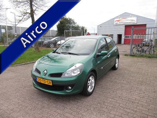 Groen Gebruikt 2006 Renault Clio II Hatchback | € 2.750 (Eerlijke prijs) - Afbeelding 1/4