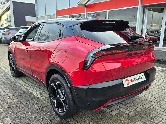 Occasion Alfa Romeo Junior Edizione Speciale 136 PK (100 kW) 2024 Rood (metallic) SUV