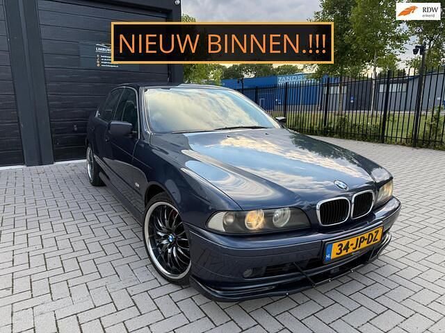 Blauw Gebruikt 2002 BMW 520 Sport Line Sedan | € 4.450 (Eerlijke prijs) - Afbeelding 1/4