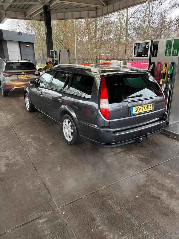 Occasion Ford Mondeo Platinum 125 PK (91 kW) 2006 Grijs Stationwagen