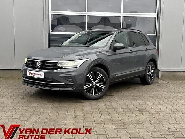 Overige Occasion 2021 VW Tiguan Life SUV | € 23.885 (Goede deal) - Afbeelding 1/4