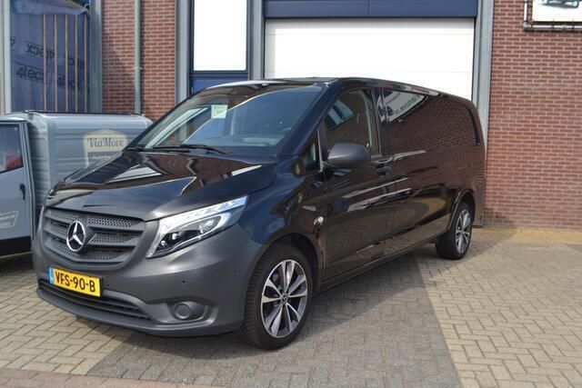 Overige Gebruikt 2020 Mercedes Vito MPV | € 23.550 (Iets duurder) - Afbeelding 1/4