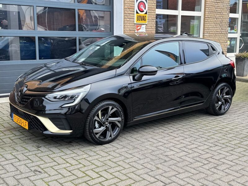 Zwart Gebruikt 2023 Renault Clio V Engineered Hatchback | € 22.350 (Iets duurder) - Afbeelding 1/4