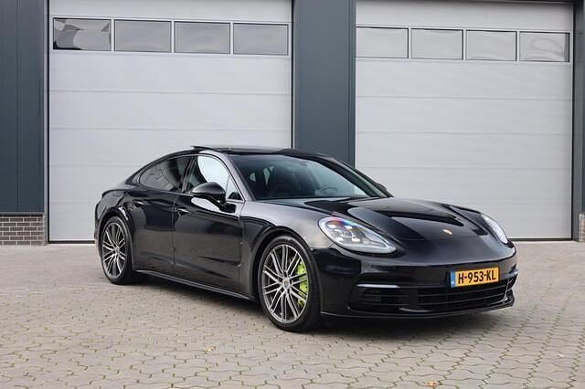 Occasion Porsche Panamera 330 PK (242 kW) 2019 Zwart Hatchback