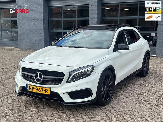 Wit Gebruikt 2014 Mercedes GLA45 AMG AMG SUV | € 25.999 (Eerlijke prijs) - Afbeelding 1/4