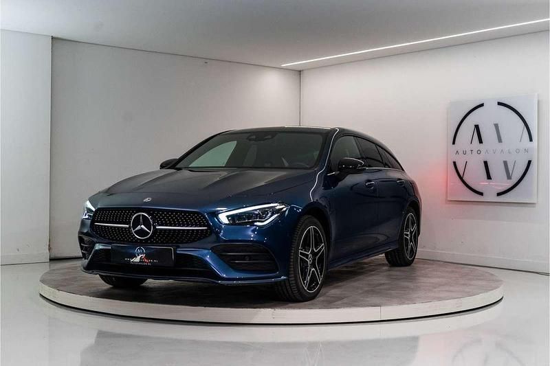 Blauw Occasion 2022 Mercedes CLA250e Shooting Brake AMG line Stationwagen | € 29.980 (Goede deal) - Afbeelding 1/4
