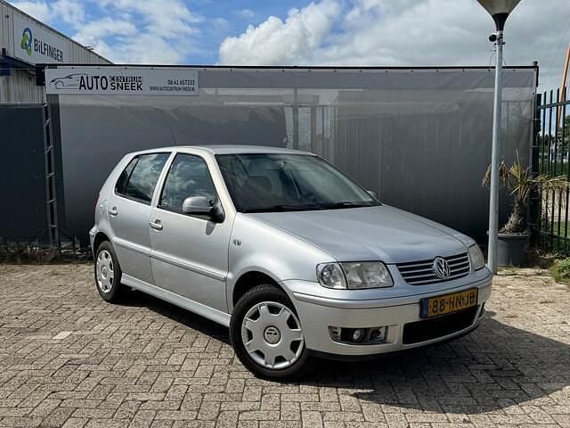 Grijs Gebruikt 2001 VW Polo Edition Hatchback | € 999 (Eerlijke prijs) - Afbeelding 1/4