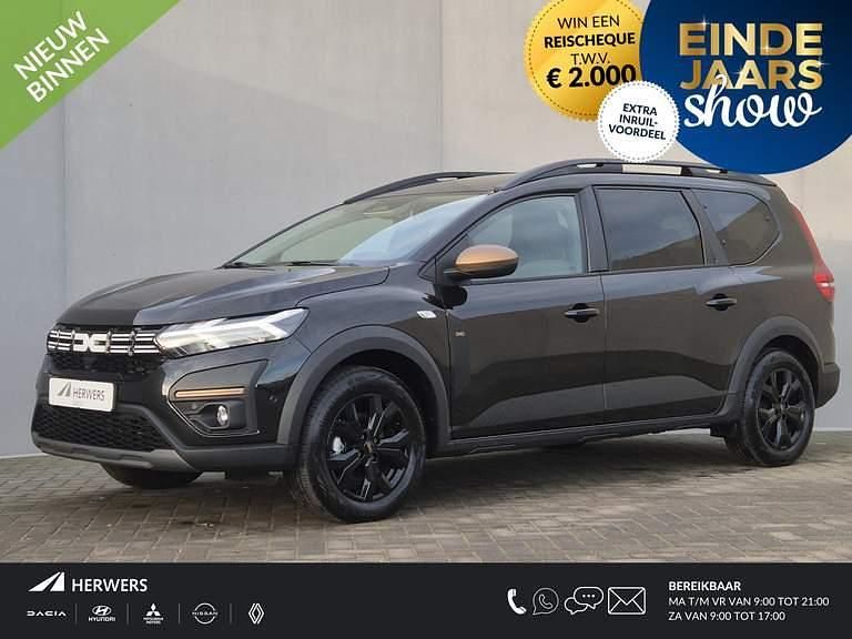 Pearlescent black bc (nv676) Occasion 2025 Dacia Jogger Extreme MPV | € 26.735 - Afbeelding 1/4