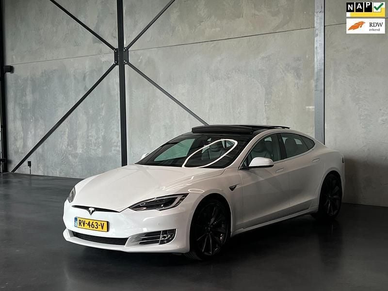Wit Gebruikt 2018 Tesla Model S Sedan | € 19.790 (Eerlijke prijs) - Afbeelding 1/4