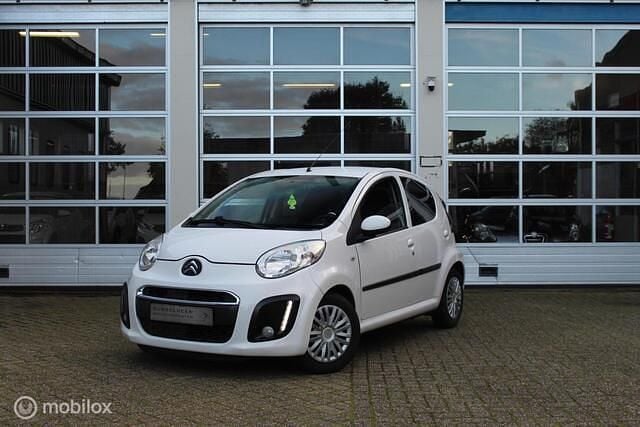 Wit Gebruikt 2013 Citroën C1 Exclusive Hatchback | € 4.475 (Goede deal) - Afbeelding 1/4