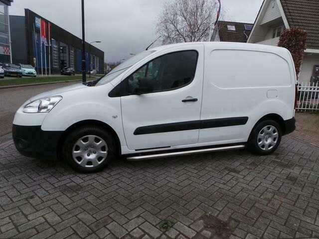 Wit Gebruikt 2015 Peugeot Partner MPV | € 4.950 (Eerlijke prijs) - Afbeelding 1/4