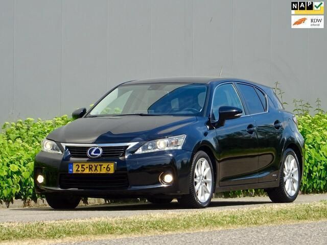 Zwart Gebruikt 2011 Lexus CT200h Hatchback | € 10.440 (Iets duurder) - Afbeelding 1/4