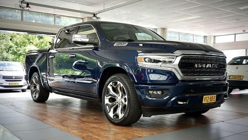 Blauw Gebruikt 2023 Dodge Ram Limited Pickup | € 67.000 (Eerlijke prijs) - Afbeelding 1/4