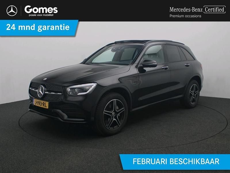 Zwart Occasion 2020 Mercedes GLC300 Business SUV | € 44.950 (Iets duurder) - Afbeelding 1/4