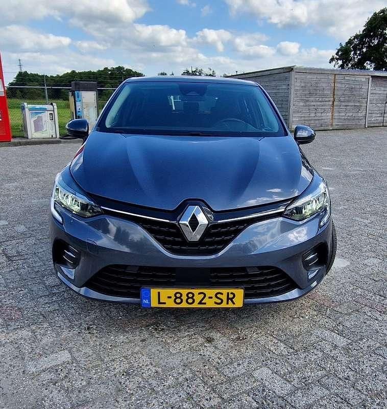 Grijs Gebruikt 2021 Renault Clio V Hatchback | € 14.500 (Duur) - Afbeelding 1/4
