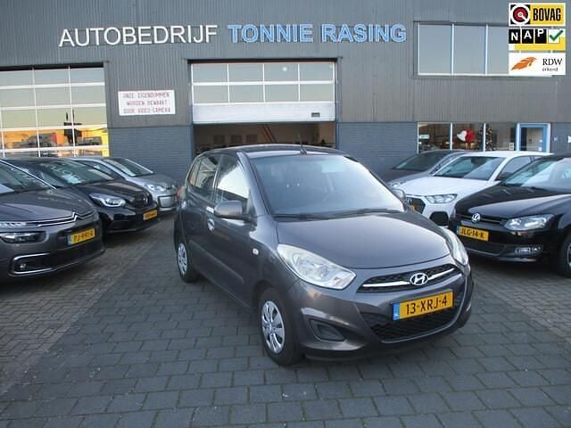 Grijs Occasion 2012 Hyundai i10 Hatchback | € 2.240 (Eerlijke prijs) - Afbeelding 1/4
