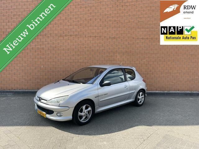 Occasion Peugeot 206 88 PK (64 kW) 2004 Grijs Hatchback