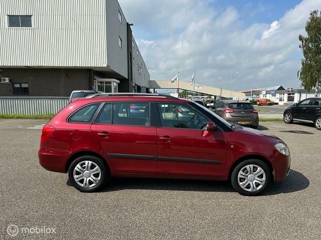 Occasion Skoda Fabia Business Line 86 PK (63 kW) 2009 Rood Stationwagen