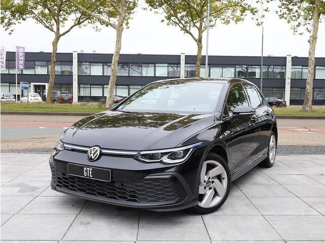 Zwart Gebruikt 2022 VW Golf VIII GTE Hatchback | € 21.950 (Super prijs) - Afbeelding 1/4
