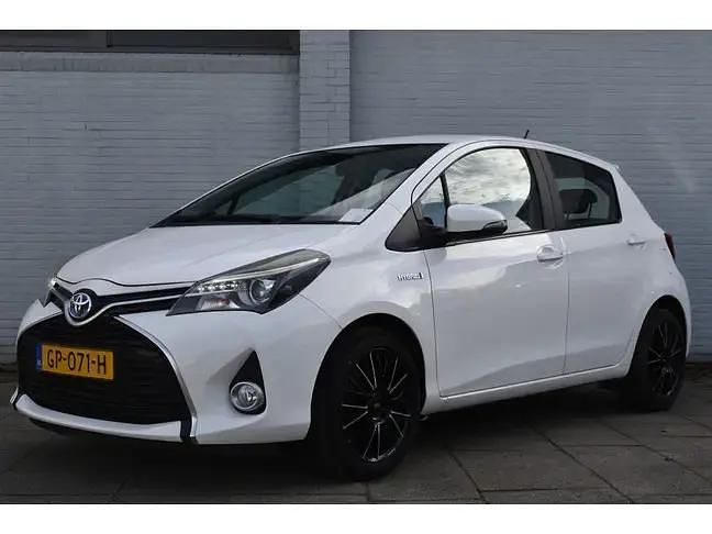 Gebruikt 2015 Toyota Yaris Hybrid Hatchback | € 14.499 (Duur) - Afbeelding 1/4