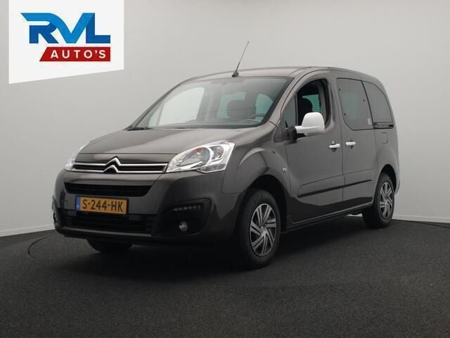 Grijs Gebruikt 2019 Citroën Berlingo Feel MPV | € 10.950 (Goede deal) - Afbeelding 1/4