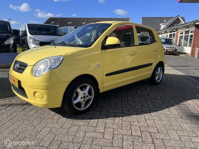 Geel Gebruikt 2009 Kia Picanto Hatchback | € 1.950 (Eerlijke prijs) - Afbeelding 1/4