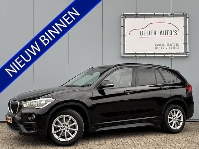 Zwart Gebruikt 2018 BMW X1 Executive SUV | € 19.745 (Super prijs) - Afbeelding 1/4