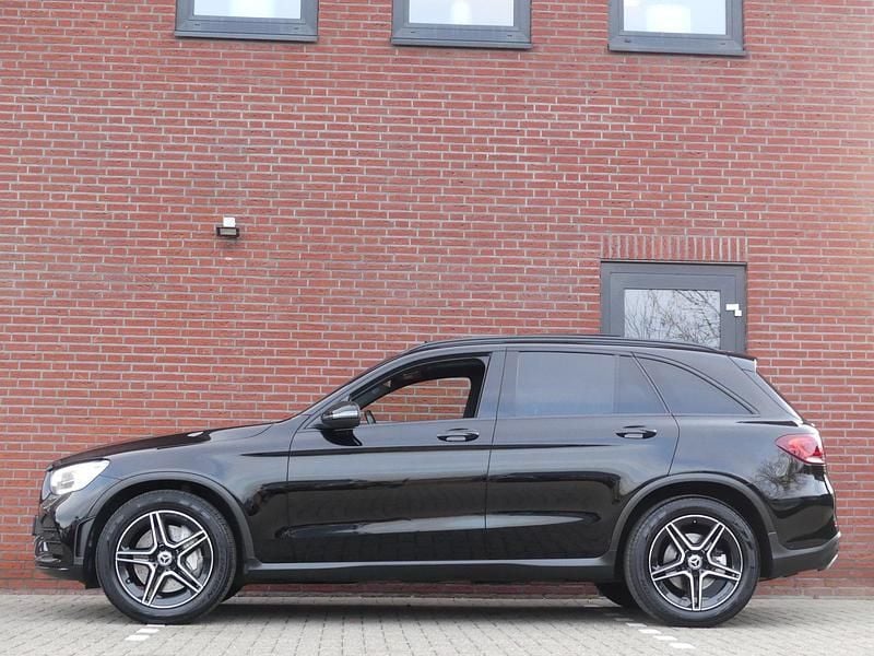 Occasion Mercedes GLC300 AMG line 259 PK (190 kW) 2020 Zwart SUV