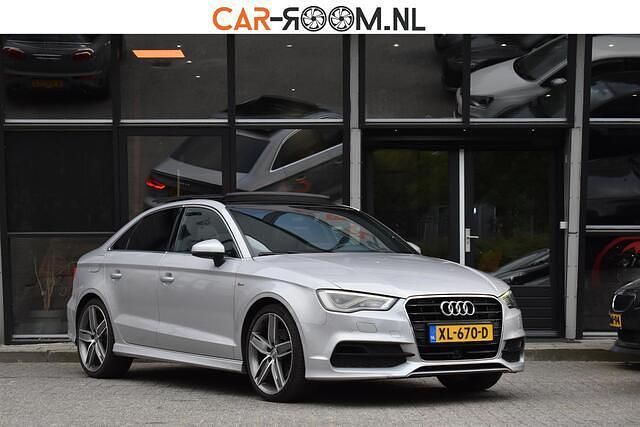 Grijs Gebruikt 2013 Audi A3 Ambition Sedan | € 13.950 (Duur) - Afbeelding 1/4