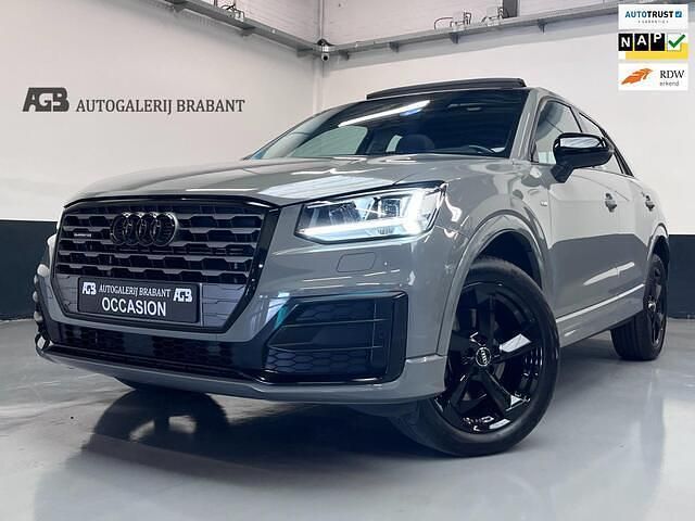Grijs Gebruikt 2018 Audi Q2 Sport SUV | € 26.999 (Iets duurder) - Afbeelding 1/4