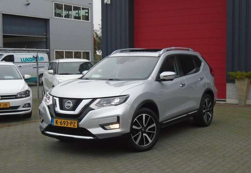Grijs, metallic lak Gebruikt 2018 Nissan X-Trail Tekna SUV | € 17.999 (Eerlijke prijs) - Afbeelding 1/4