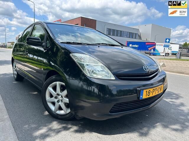 Zwart Gebruikt 2005 Toyota Prius Hatchback | € 2.645 (Eerlijke prijs) - Afbeelding 1/4