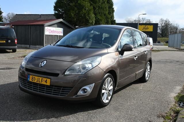 Bruin Gebruikt 2009 Renault Scénic III Privilege MPV | € 5.995 (Duur) - Afbeelding 1/4