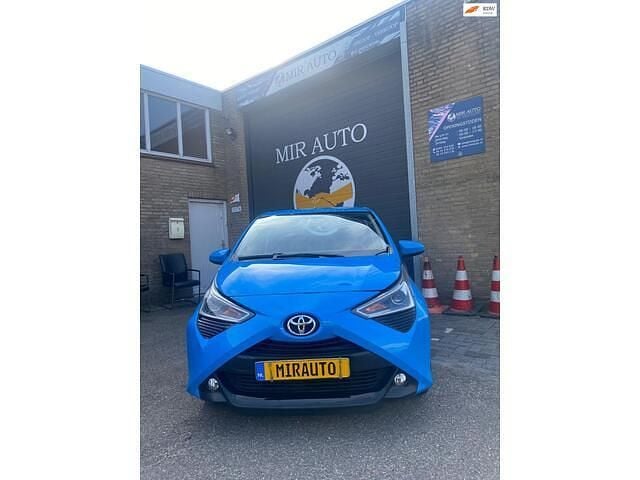 Blauw Gebruikt 2020 Toyota Aygo Hatchback | € 6.999 (Goede deal) - Afbeelding 1/4