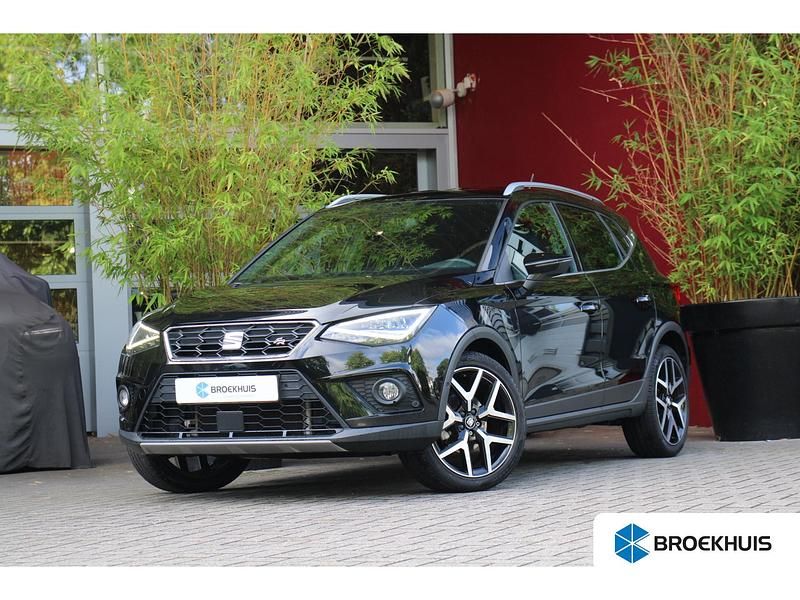 Zwart Gebruikt 2020 Seat Arona FR SUV | € 20.850 (Eerlijke prijs) - Afbeelding 1/4
