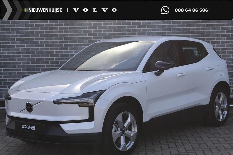 Wit Nieuw 2025 Volvo EX30 Single Motor SUV | € 34.100 (Super prijs) - Afbeelding 1/4