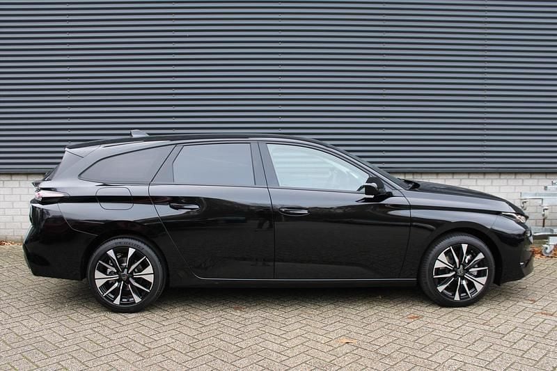 Occasion Peugeot 308 SW Allure 2025 Zwart Stationwagen