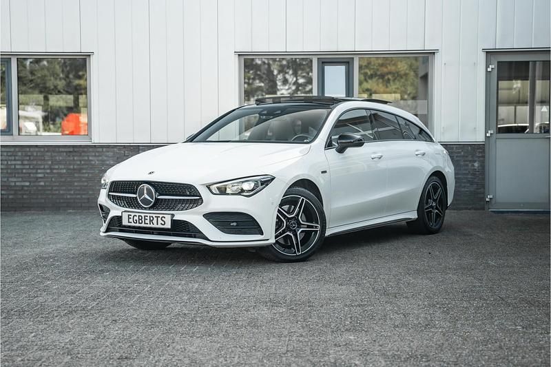 Wit Gebruikt 2020 Mercedes CLA250e Shooting Brake AMG line Stationwagen | € 26.500 (Eerlijke prijs) - Afbeelding 1/4