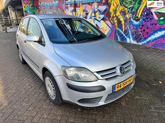 Grijs Occasion 2006 VW Golf Plus Cross Comfortline MPV | € 1.495 (Goede deal) - Afbeelding 1/4