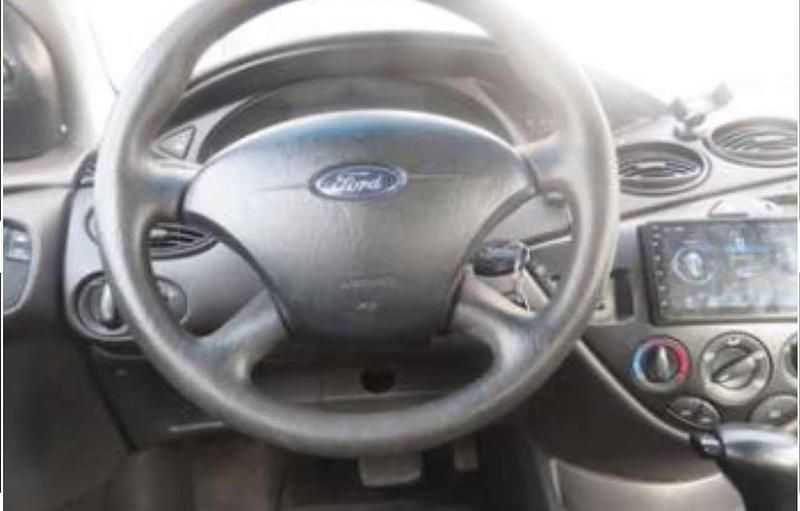 Occasion Ford Focus 101 PK (74 kW) 2004 Grijs Stationwagen