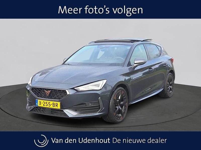 Grijs Gebruikt 2021 Cupra Leon VZ Hatchback | € 25.950 (Goede deal) - Afbeelding 1/4