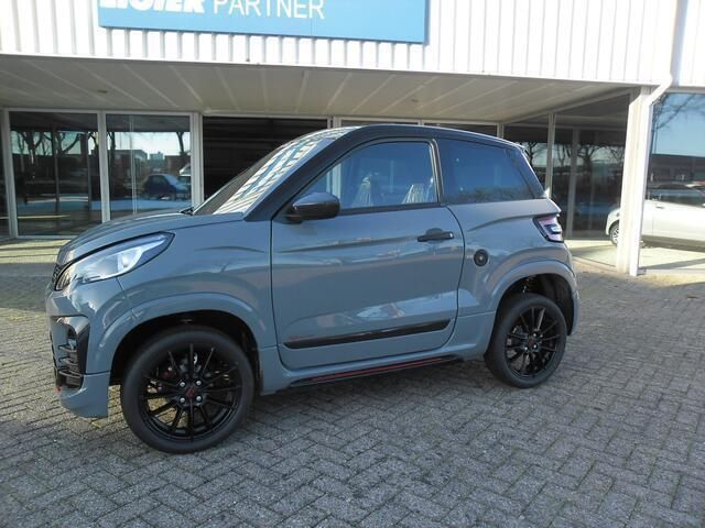 Blauw Gebruikt 2023 Ligier JS60 Hatchback | € 20.995 (Iets duurder) - Afbeelding 1/4